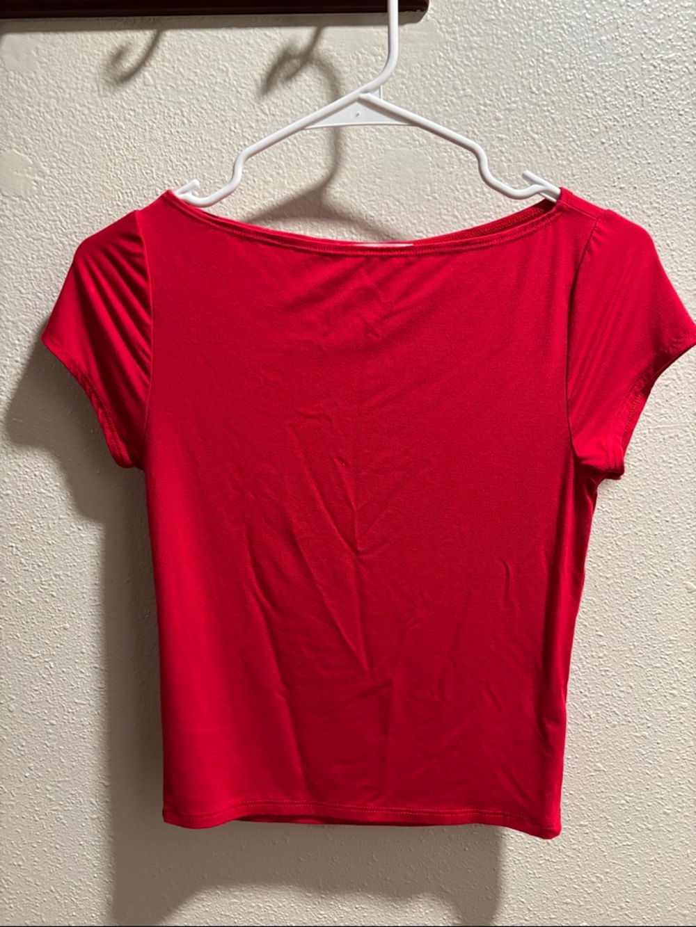 Women’s Red Short Sleeve Scoop Neck Top